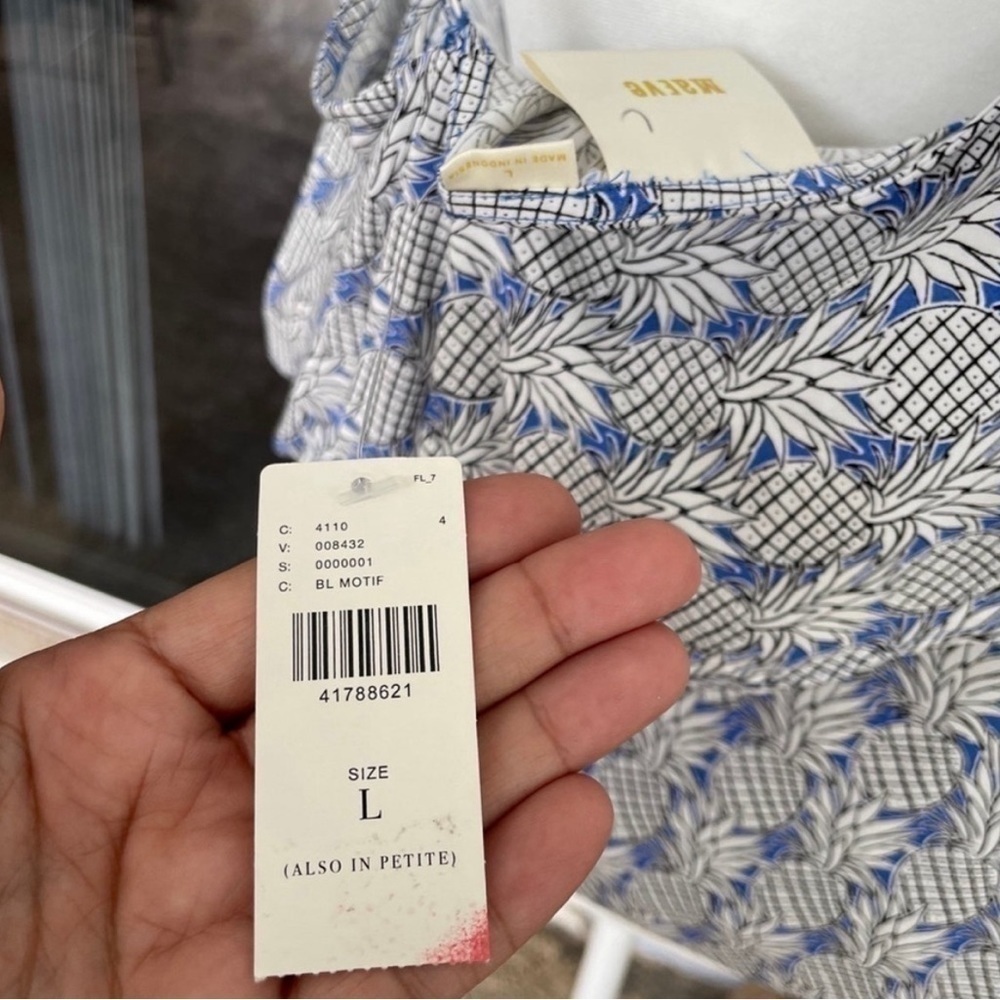 Maeve Ruffled Wrap Top Size Large NWT - Picture 5 of 8